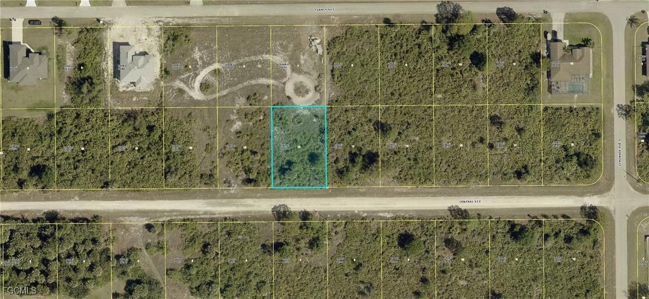 727 Central St., Lehigh Acres, FL 33974