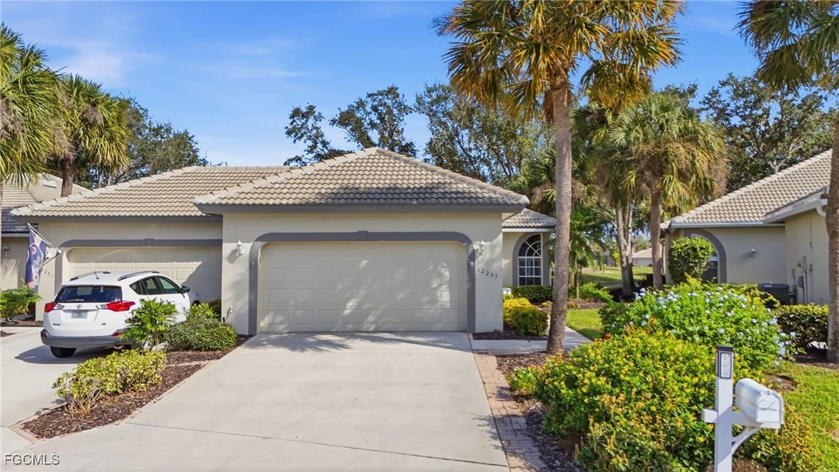 12253 Championship Cir., Fort Myers, FL 33913
