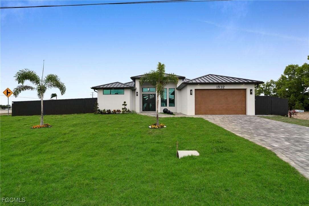 1532 SW 4th Ct., Cape Coral, FL 33991