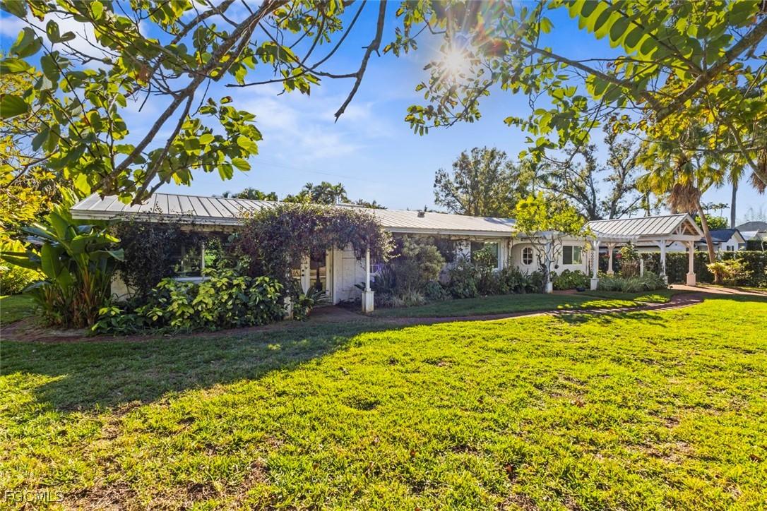 1348 Alcazar Ave., Fort Myers, FL 33901