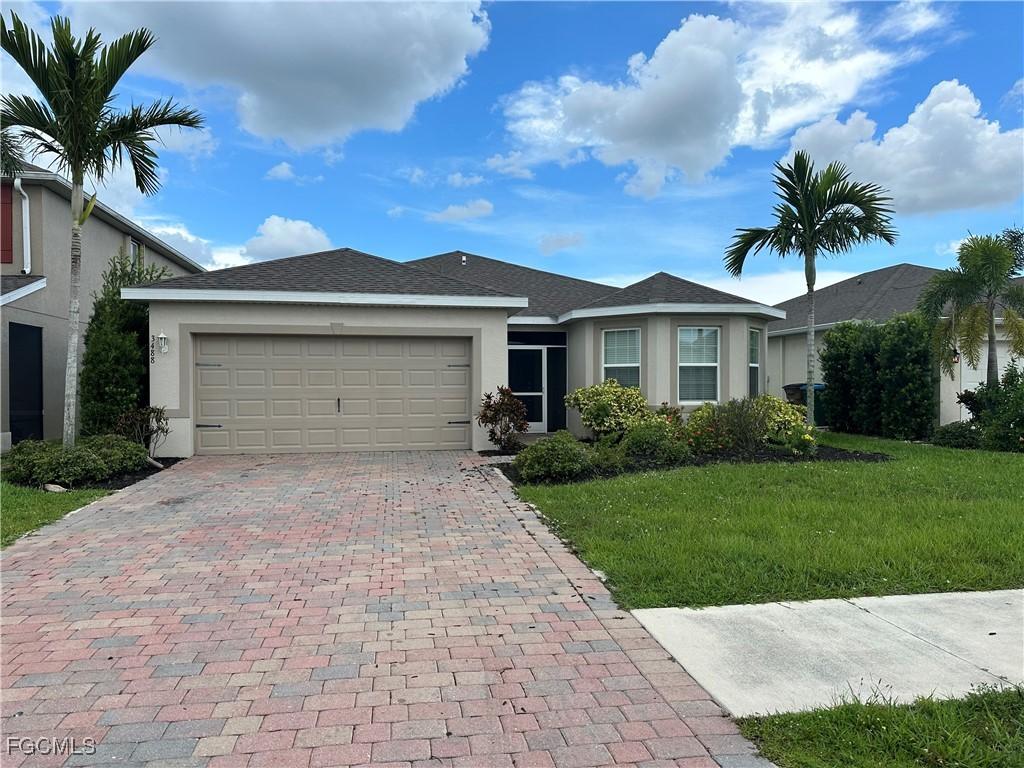 3488 Acapulco Cir., Cape Coral, FL 33909