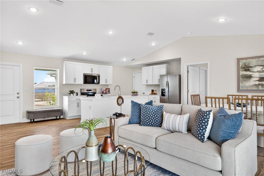 1711 NW 10th Ave., Cape Coral, FL 33993