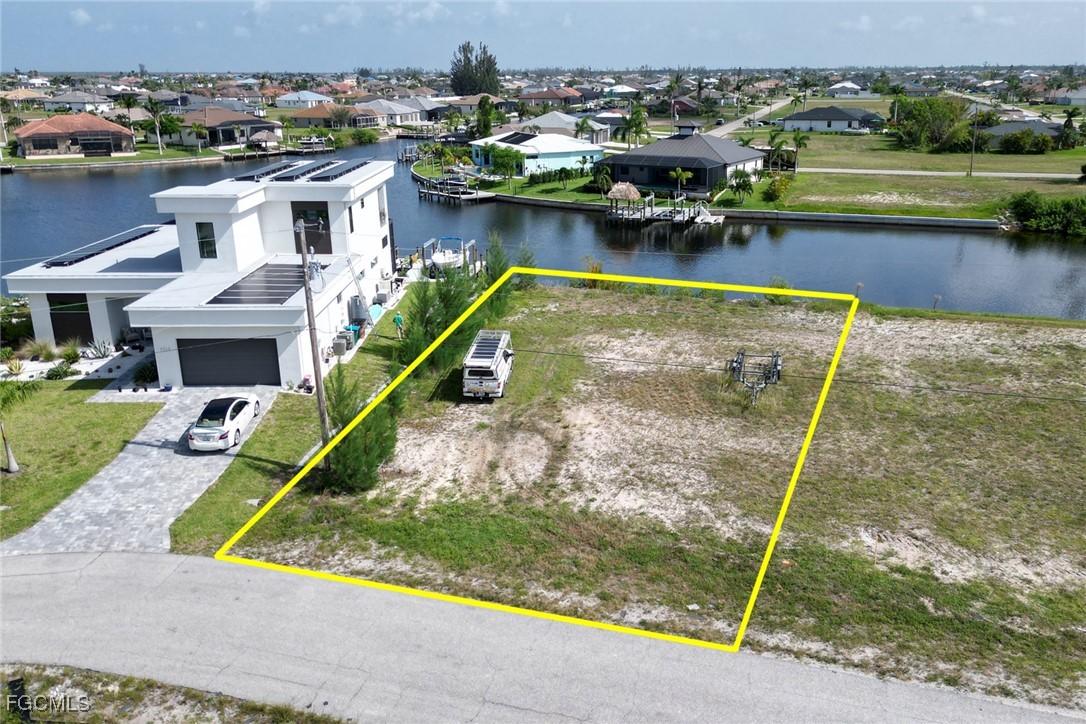 3711 NW 9th Ter., Cape Coral, FL 33993
