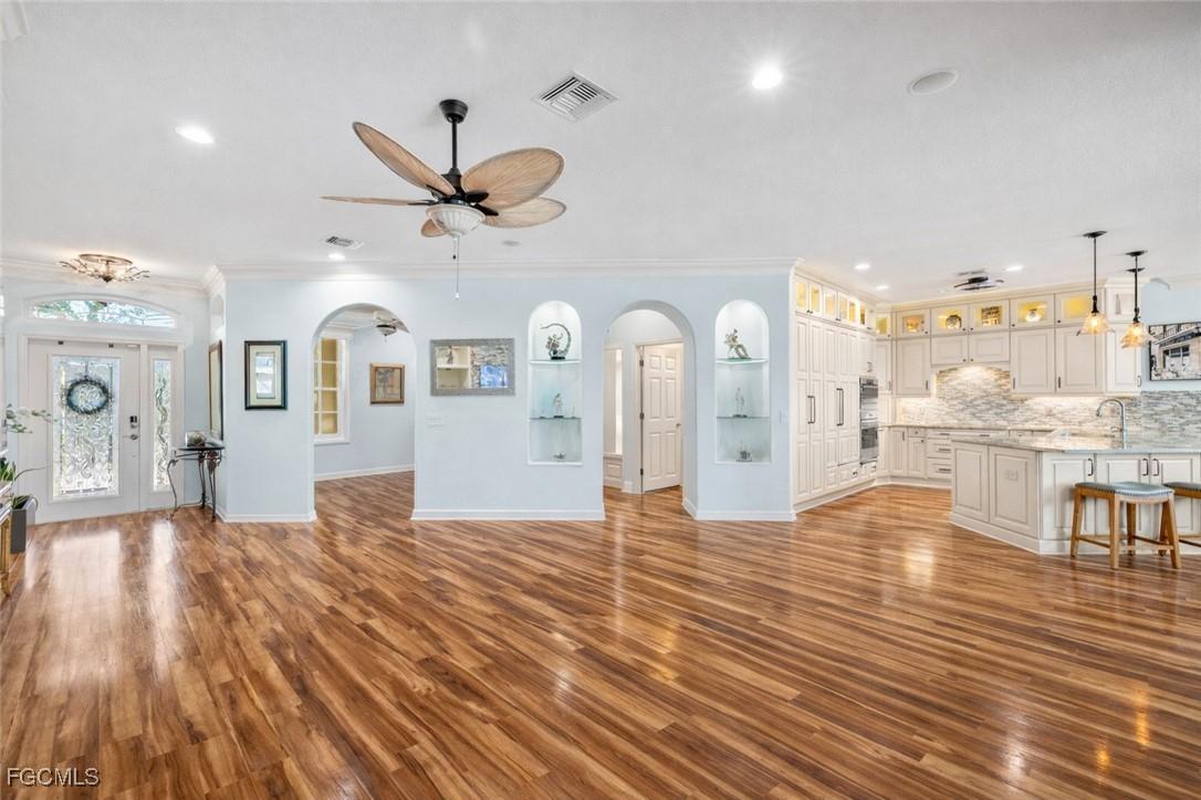 20630 Dennisport Ln., North Fort Myers, FL 33917