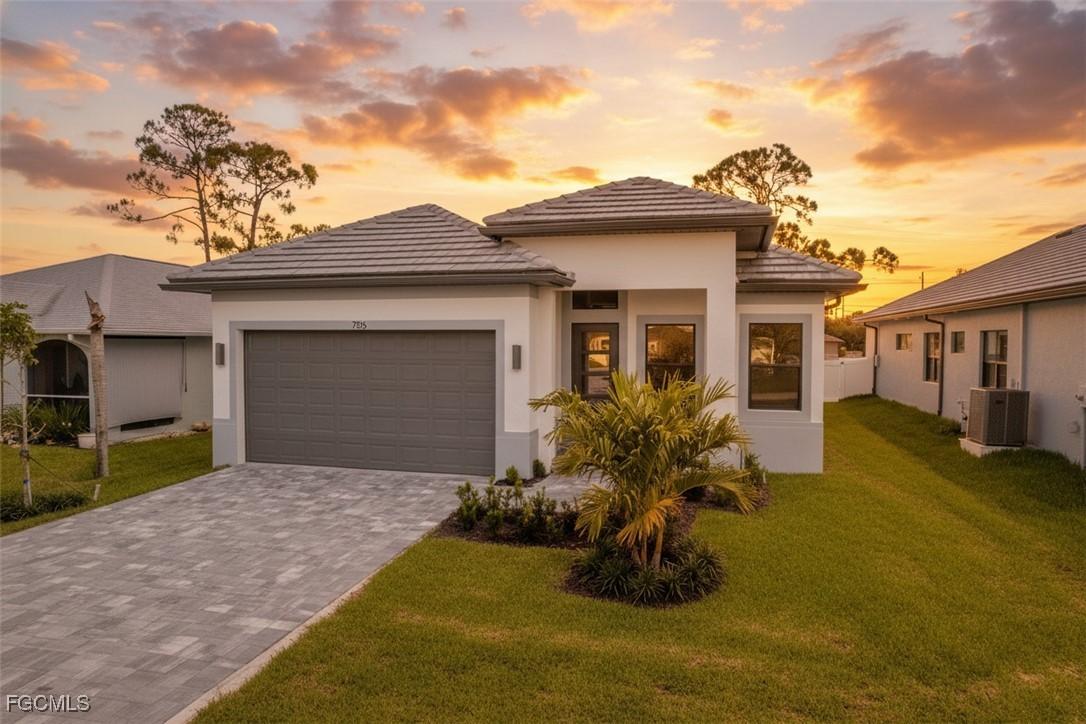 795 108th Ave., Naples, FL 34108