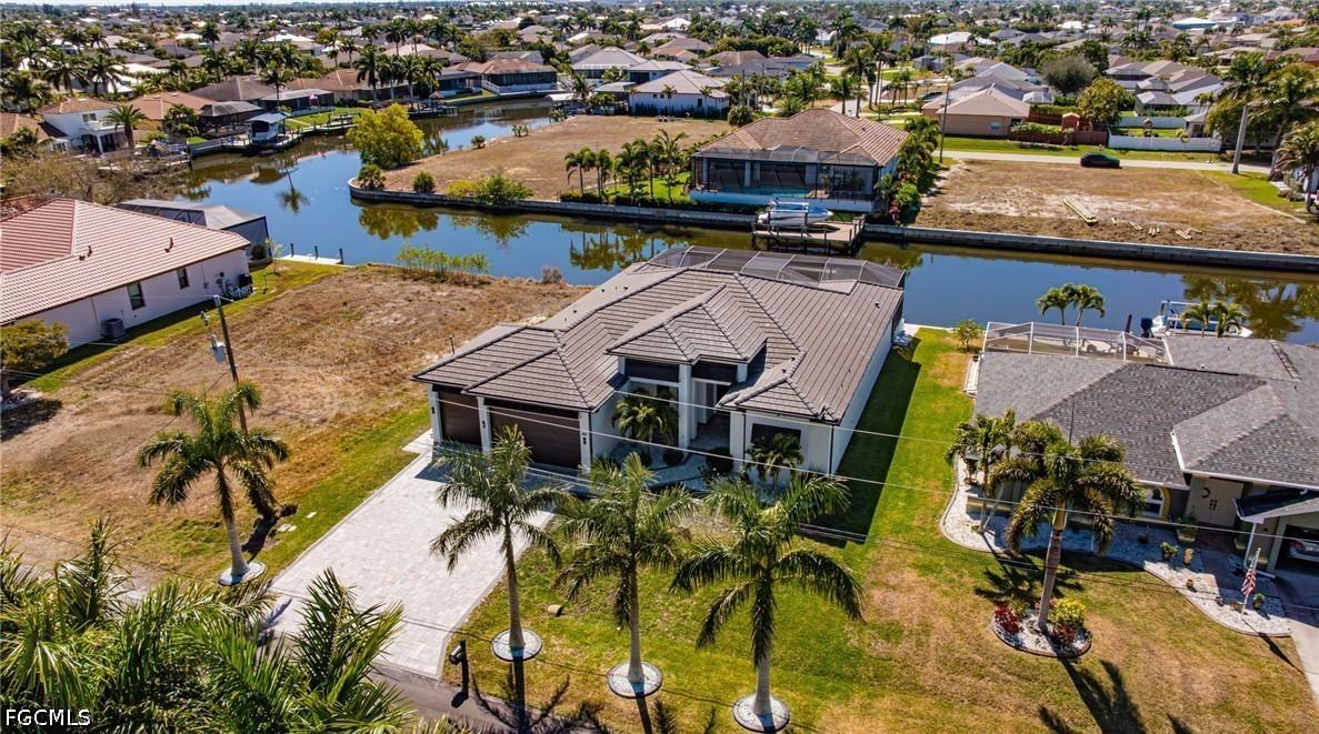 2524 SW 25th St., Cape Coral, FL 33914