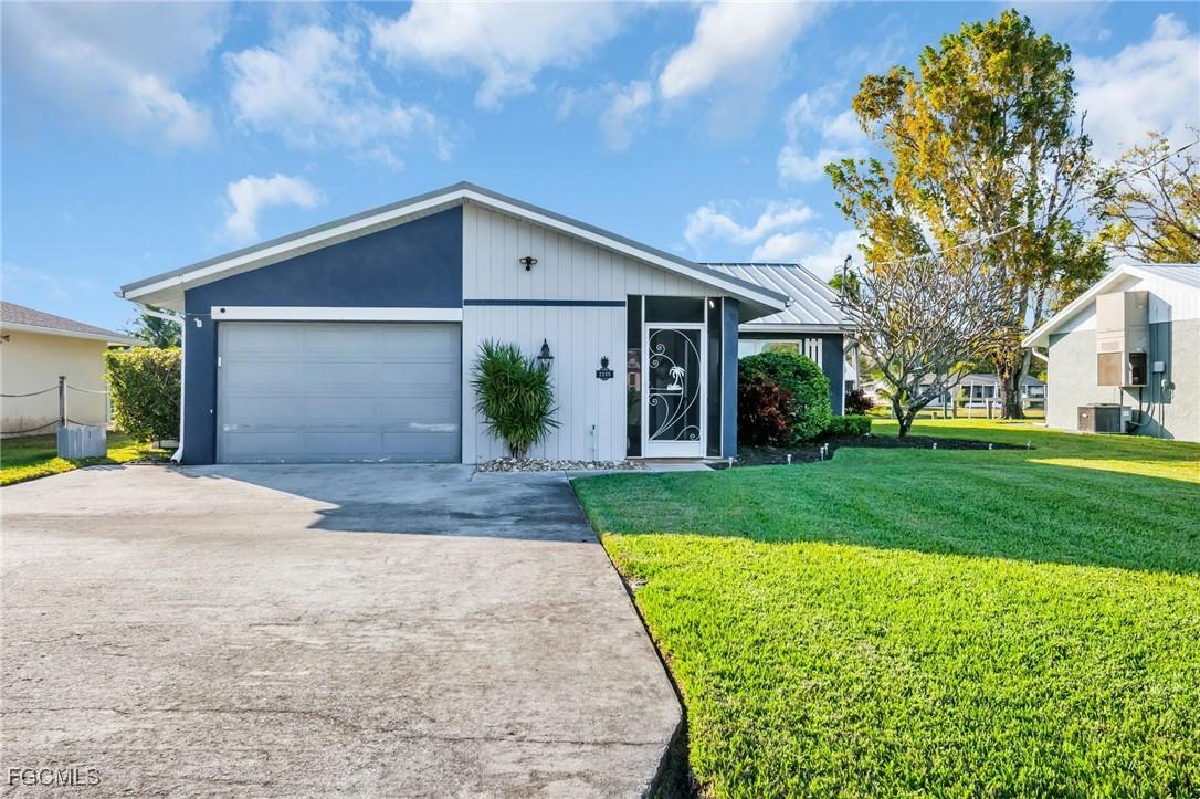 2225 Havana Ave., Fort Myers, FL 33905