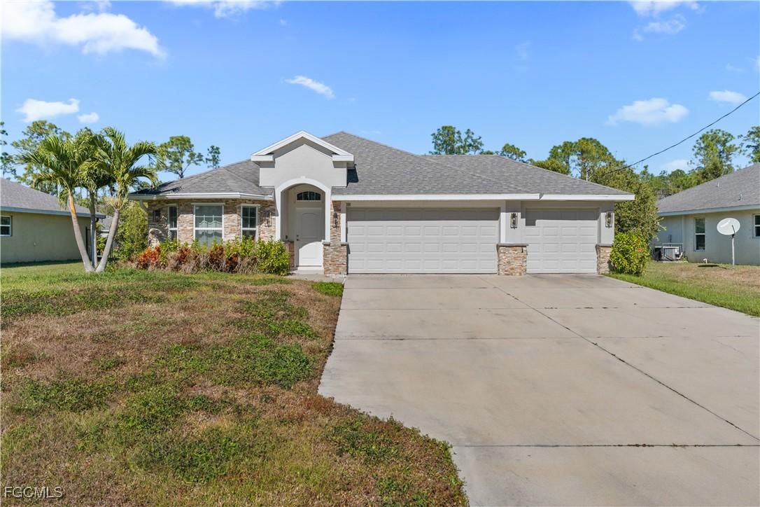 188 Townsend Ct., Lehigh Acres, FL 33972