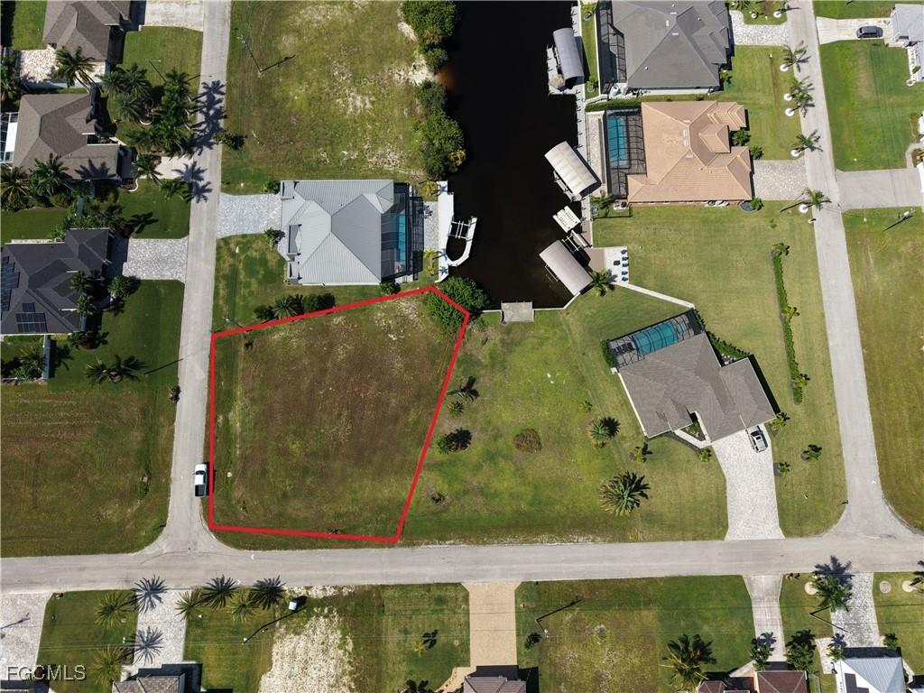 516 NW 33rd Ave., Cape Coral, FL 33993