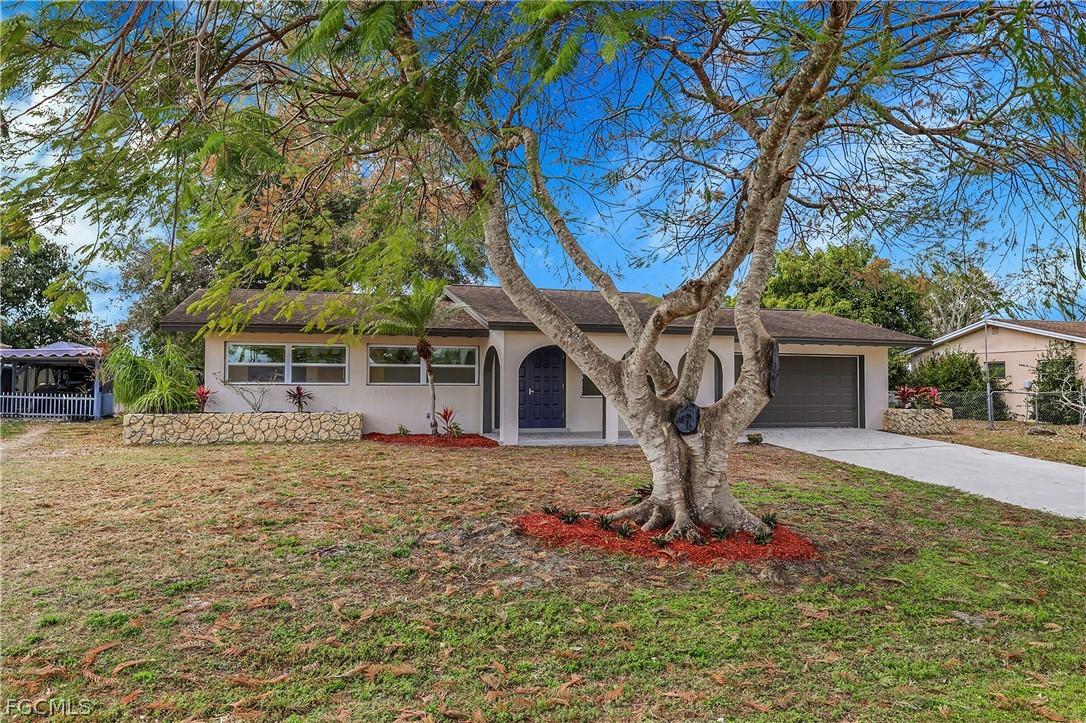 203 Lowry Ave., Lehigh Acres, FL 33936