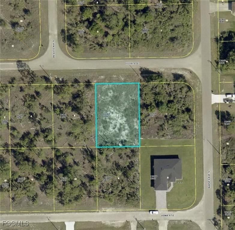 1252 Edile St., Lehigh Acres, FL 33974