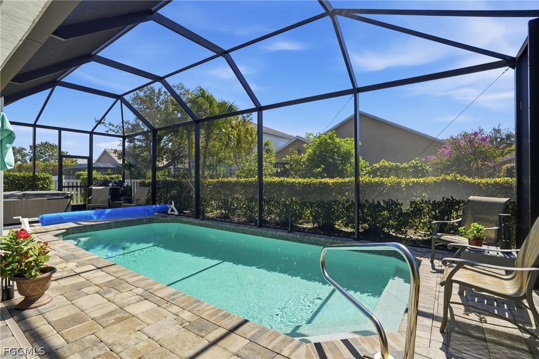 9729 Gladiolus Bulb Loop, Fort Myers, FL 33908