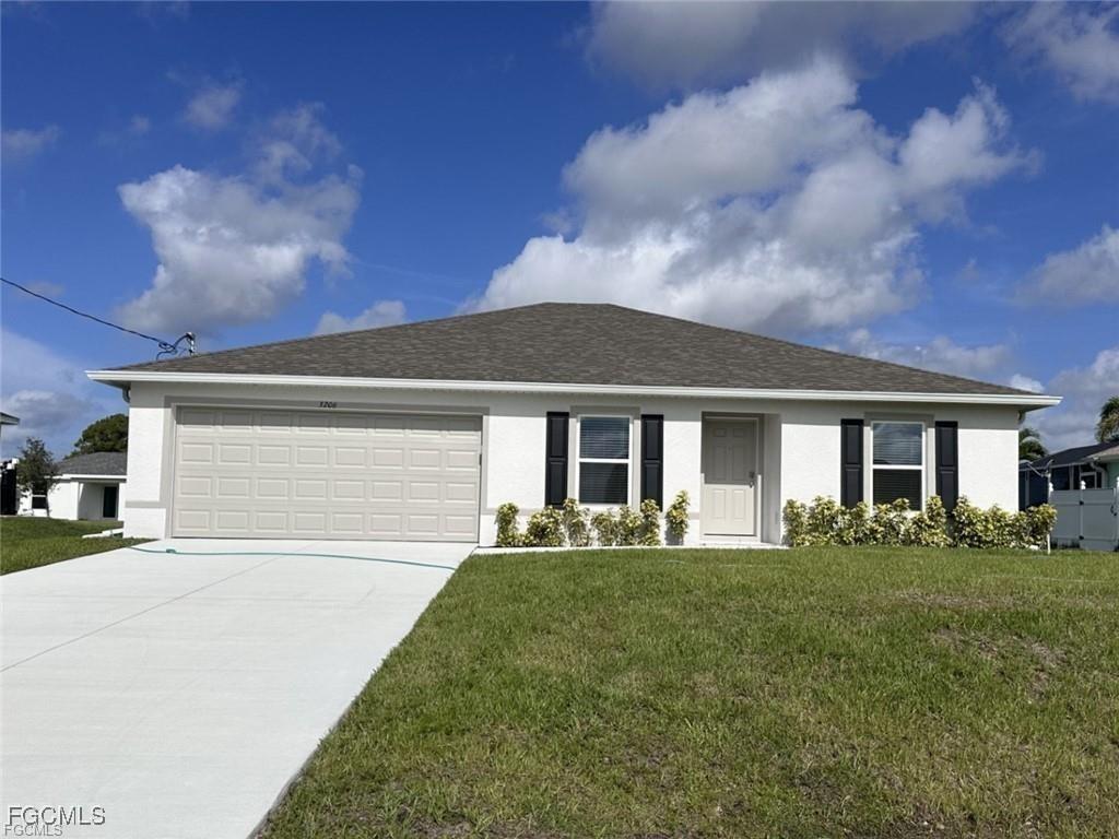 3206 NE 14th Pl., Cape Coral, FL 33993