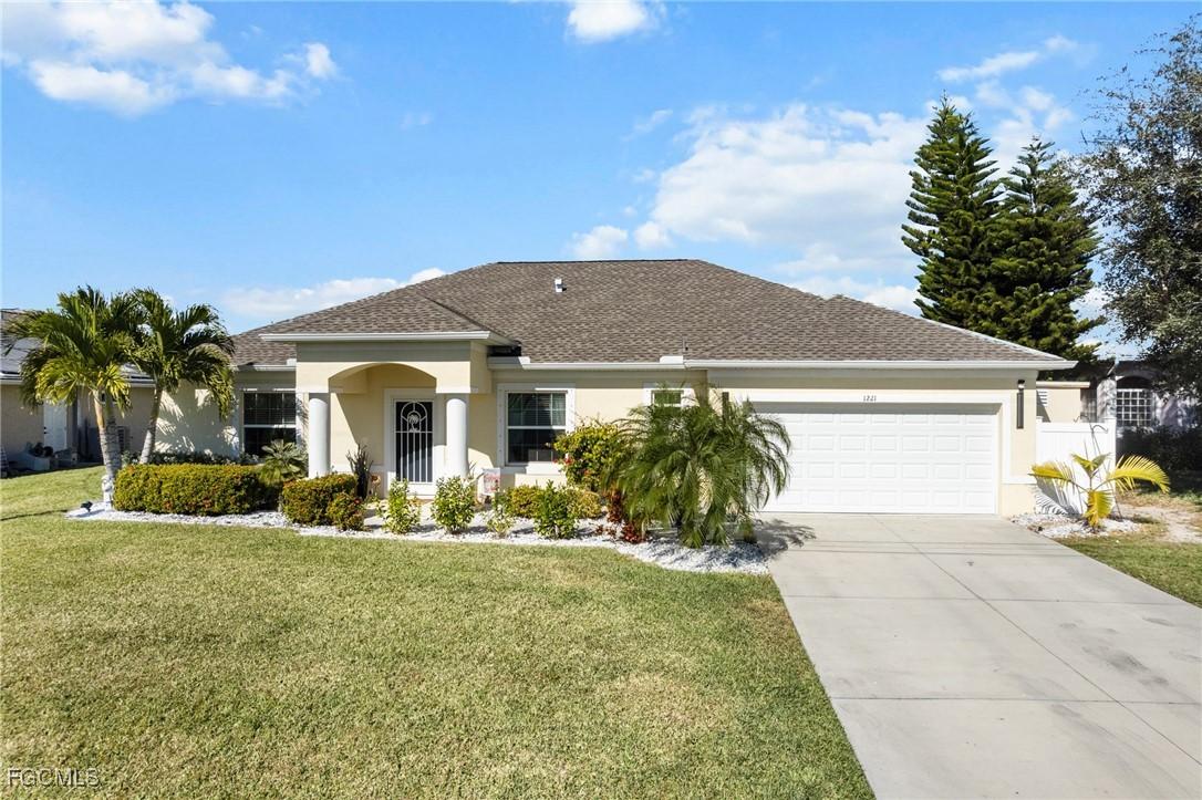 1221 SW 27th St., Cape Coral, FL 33914