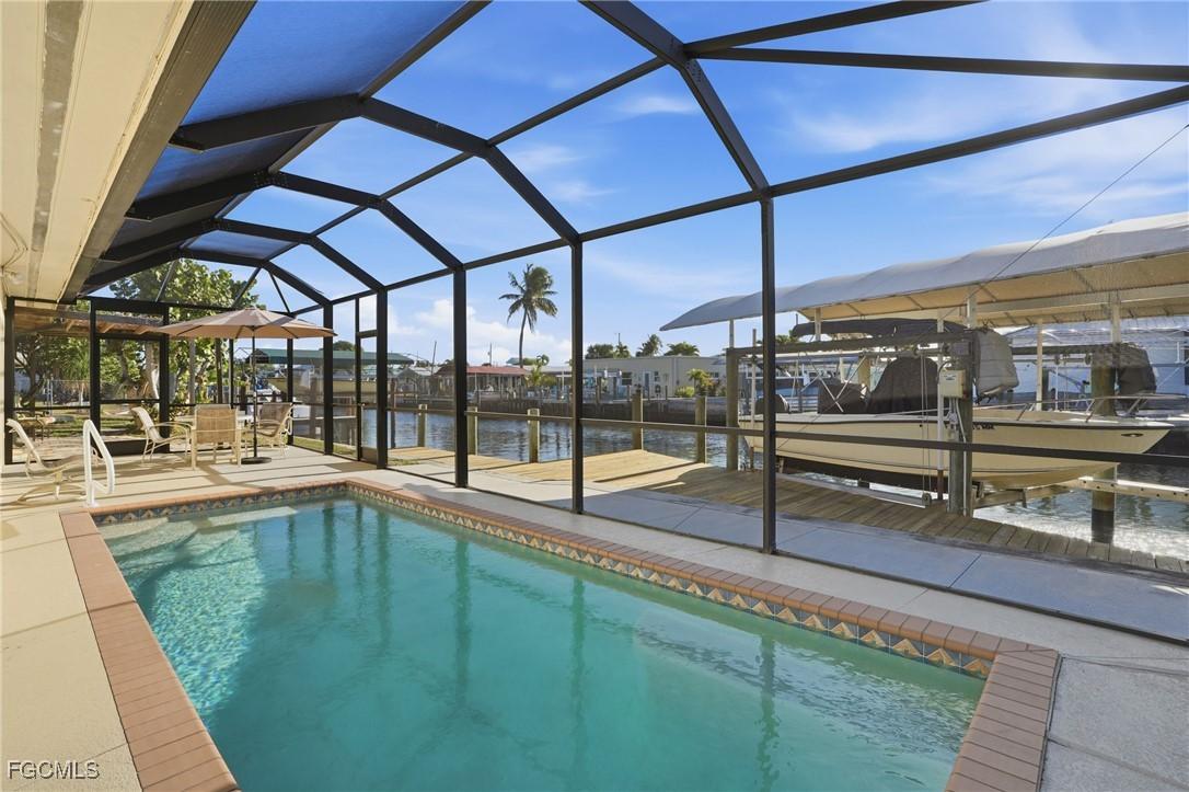 2821 Bruce St., Matlacha, FL 33993