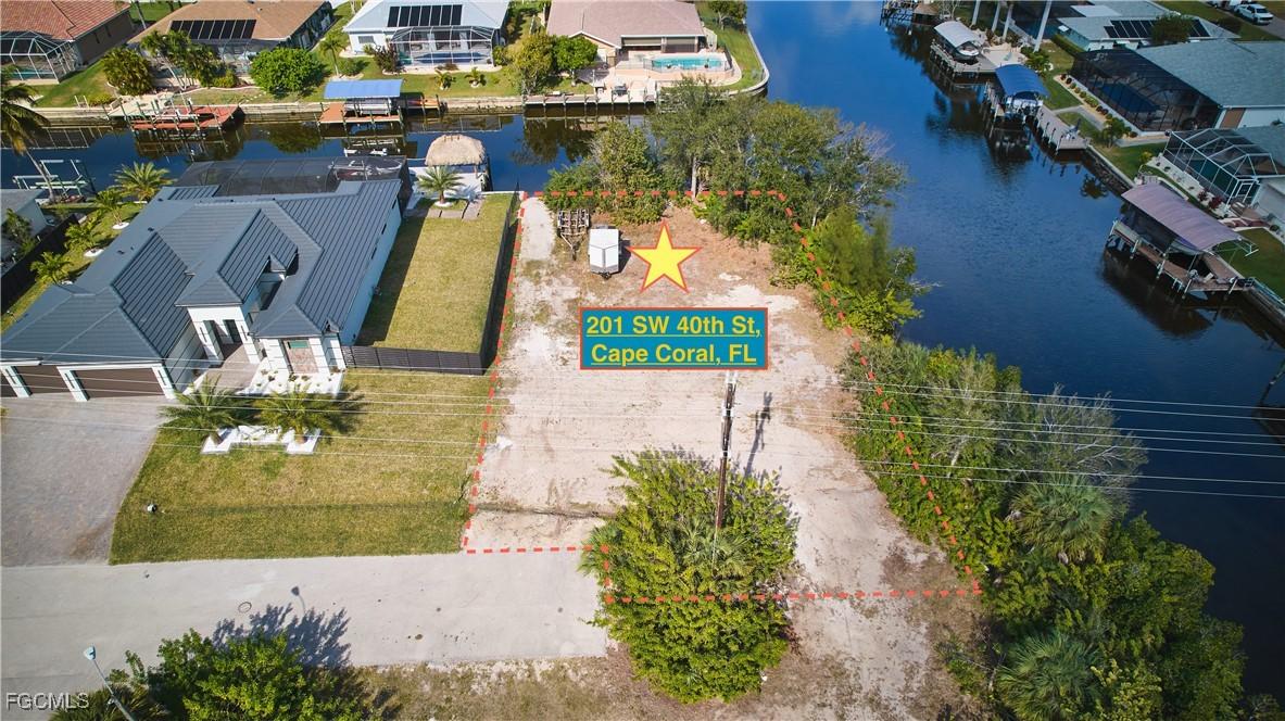 201 SW 40th St., Cape Coral, FL 33914