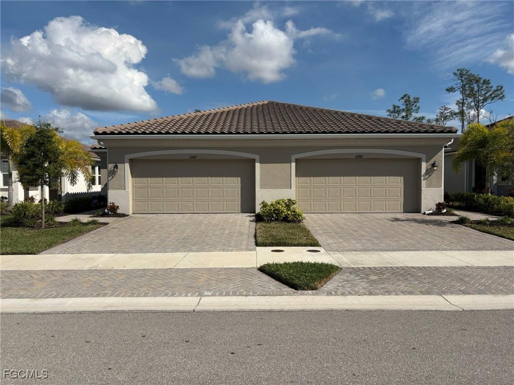 10287 Bonavie Cove Dr., Fort Myers, FL 33966