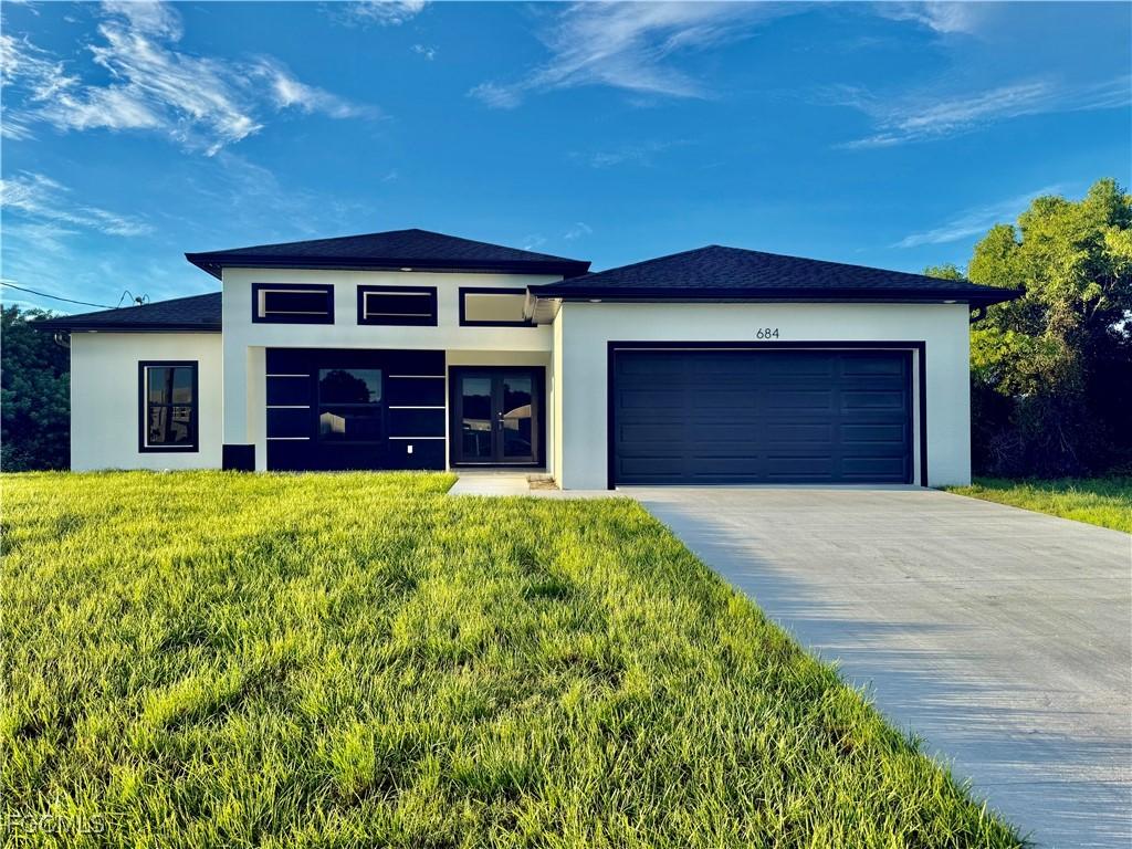 684 Kingsbury St., Lehigh Acres, FL 33974