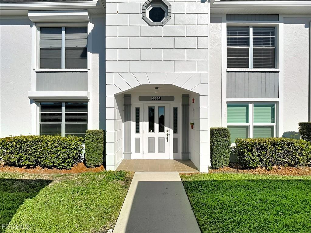 6884 Sandtrap Dr. #4, Fort Myers, FL 33919