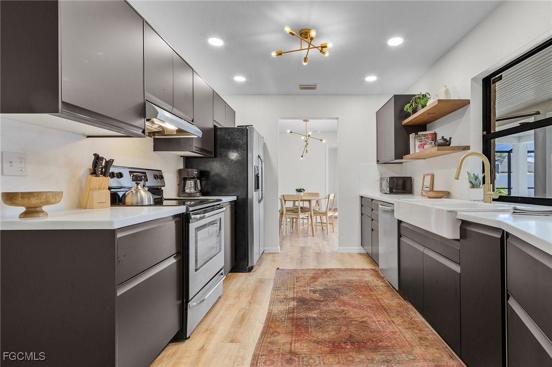 1118 SW 42nd St., Cape Coral, FL 33914