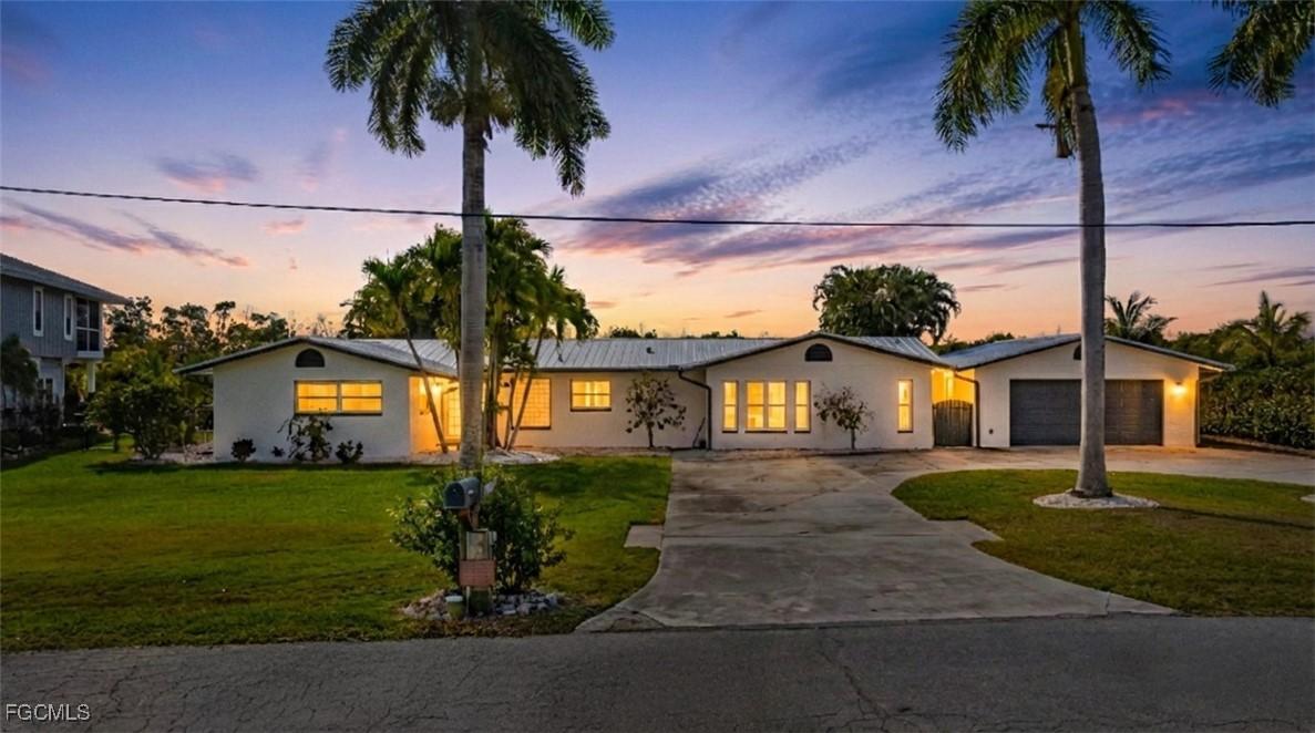 2579 Eighth Ave., St James City, FL 33956