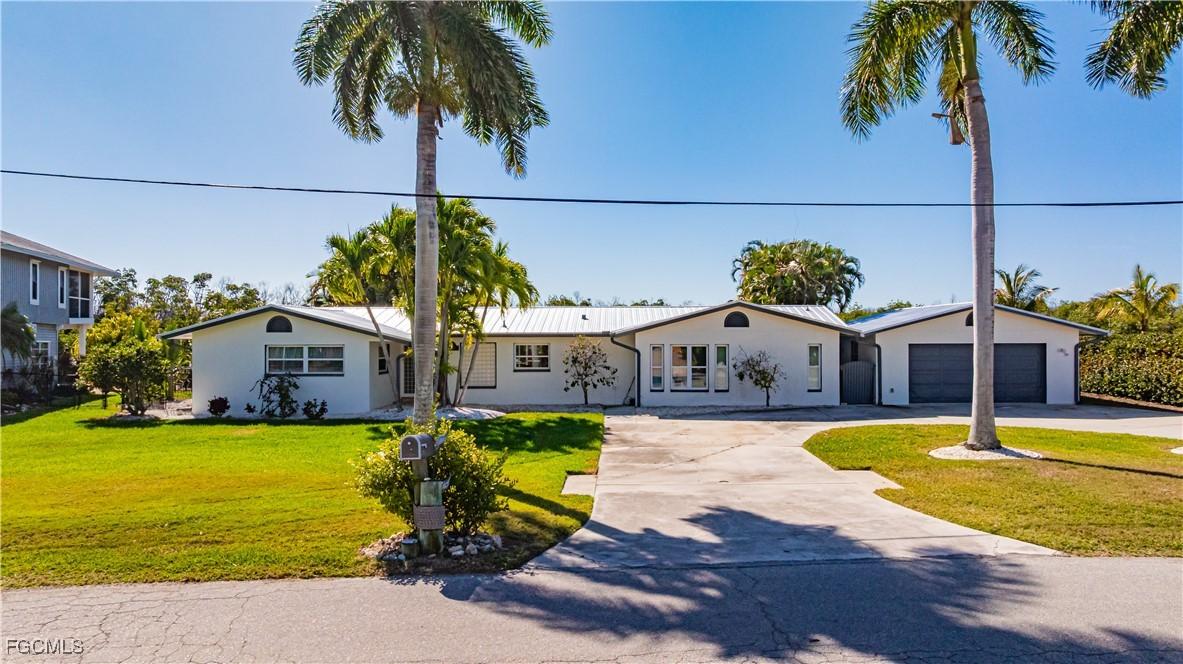 2579 Eighth Ave., St James City, FL 33956