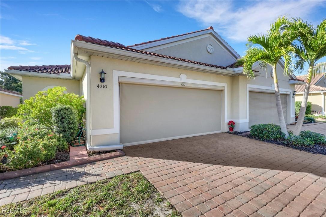 4210 Dutchess Park Rd., Fort Myers, FL 33916