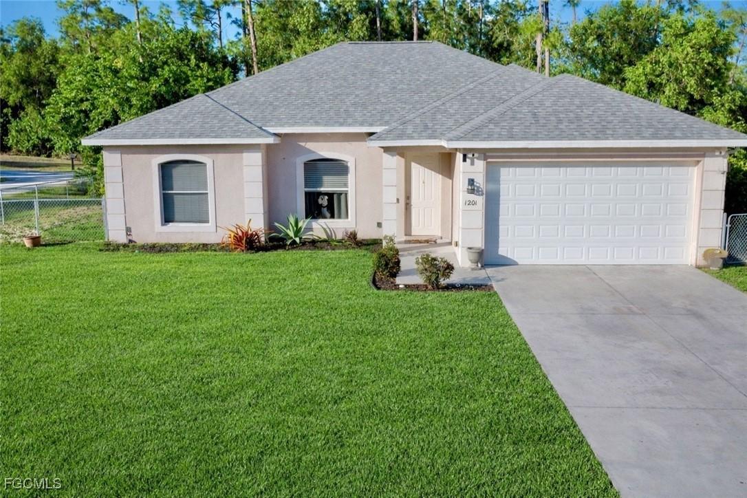 1201 E 13th St., Lehigh Acres, FL 33972