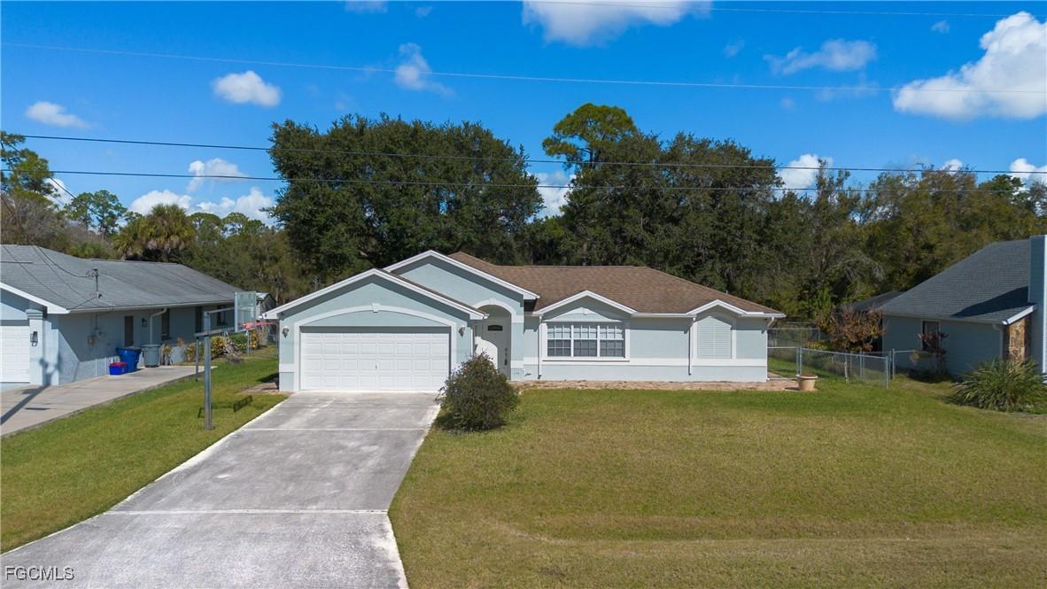 11407 Rabun Gap Dr., North Fort Myers, FL 33917