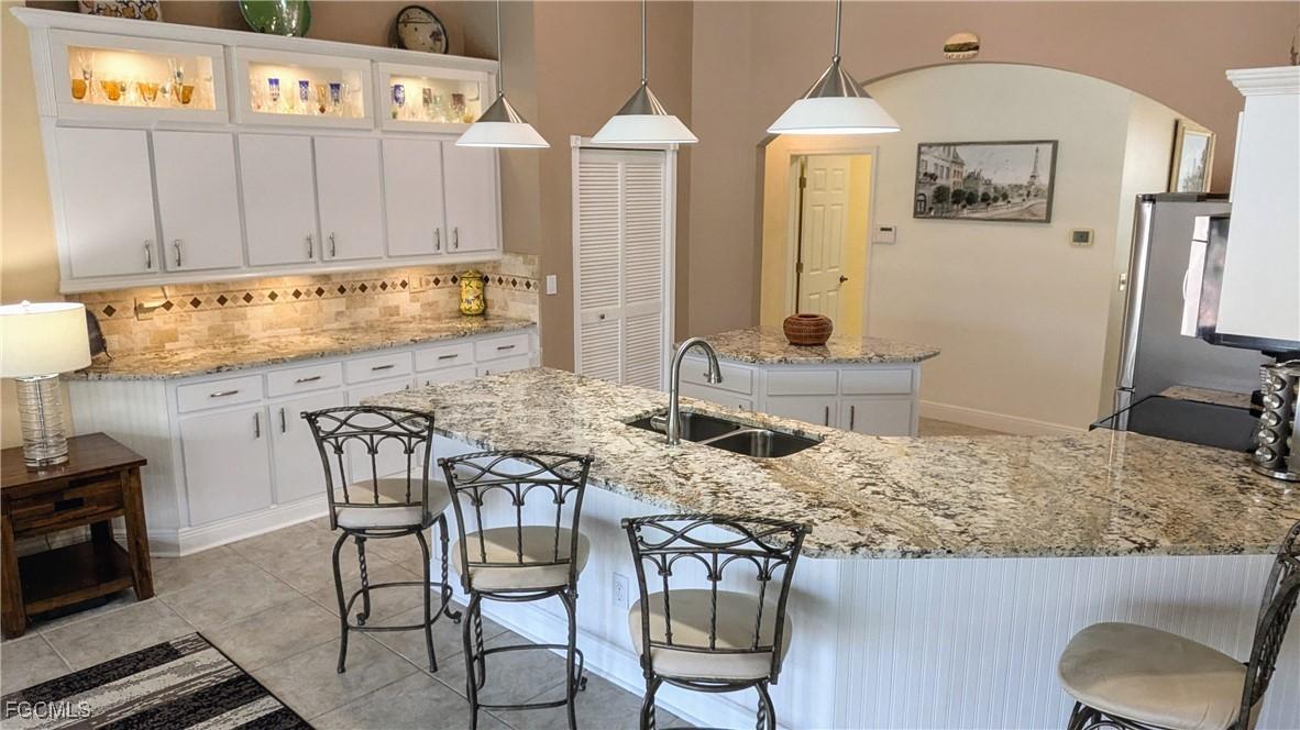 5471 Harborage Dr., Fort Myers, FL 33908
