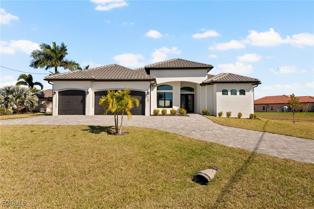 1707 NW 34th Ave., Cape Coral, FL 33993