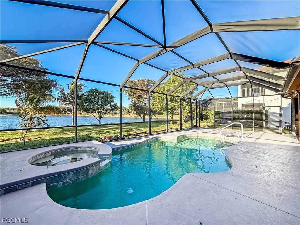 12459 Muddy Creek Ln., Fort Myers, FL 33913