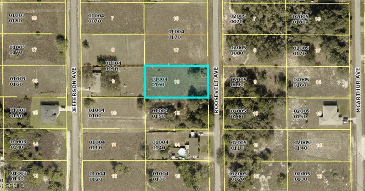 1607 Roosevelt Ave., Lehigh Acres, FL 33972
