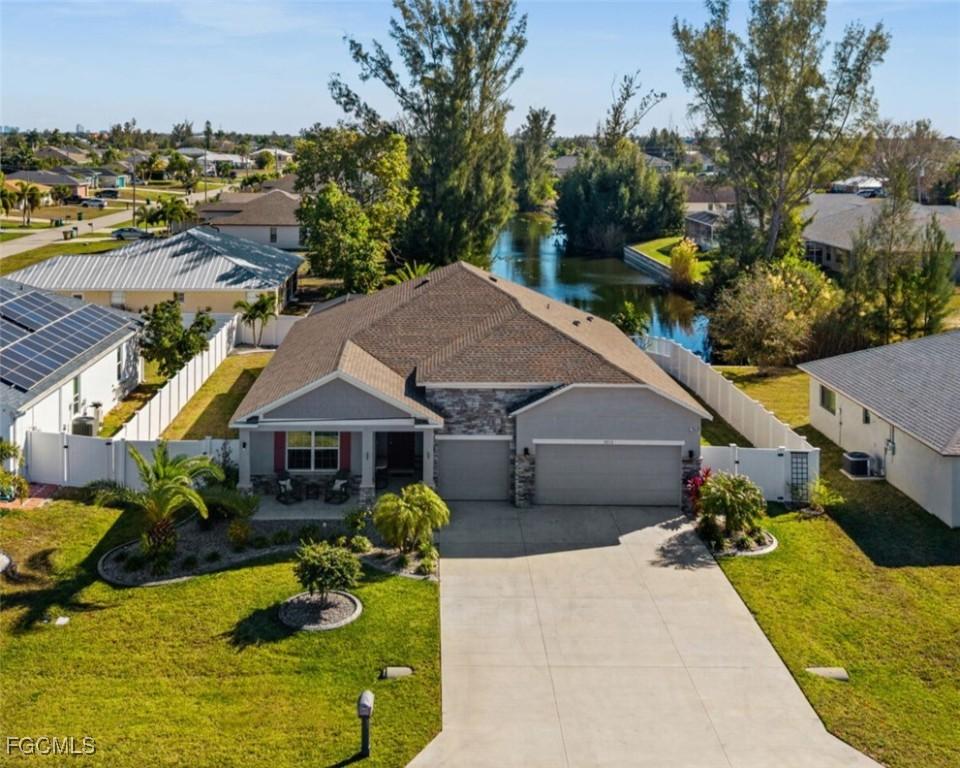 2213 SW 7th Pl., Cape Coral, FL 33991
