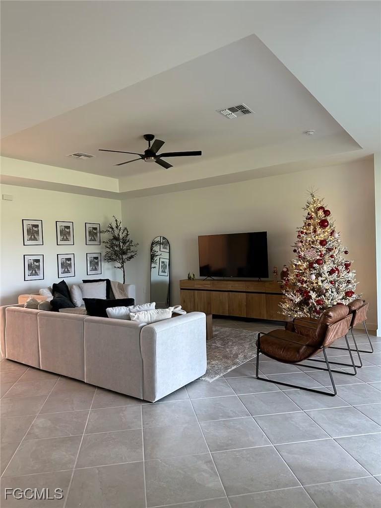 9291 Aqua Overlook Ct., Lehigh Acres, FL 33936