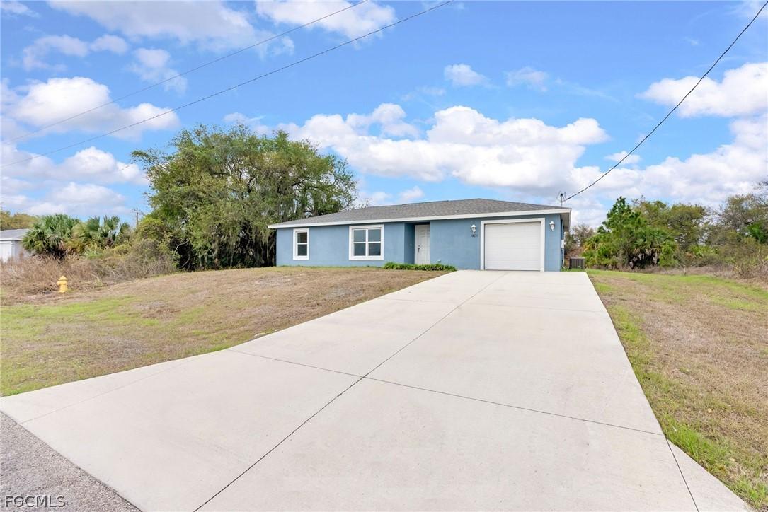 1405 Inwood Rd., Labelle, FL 33935
