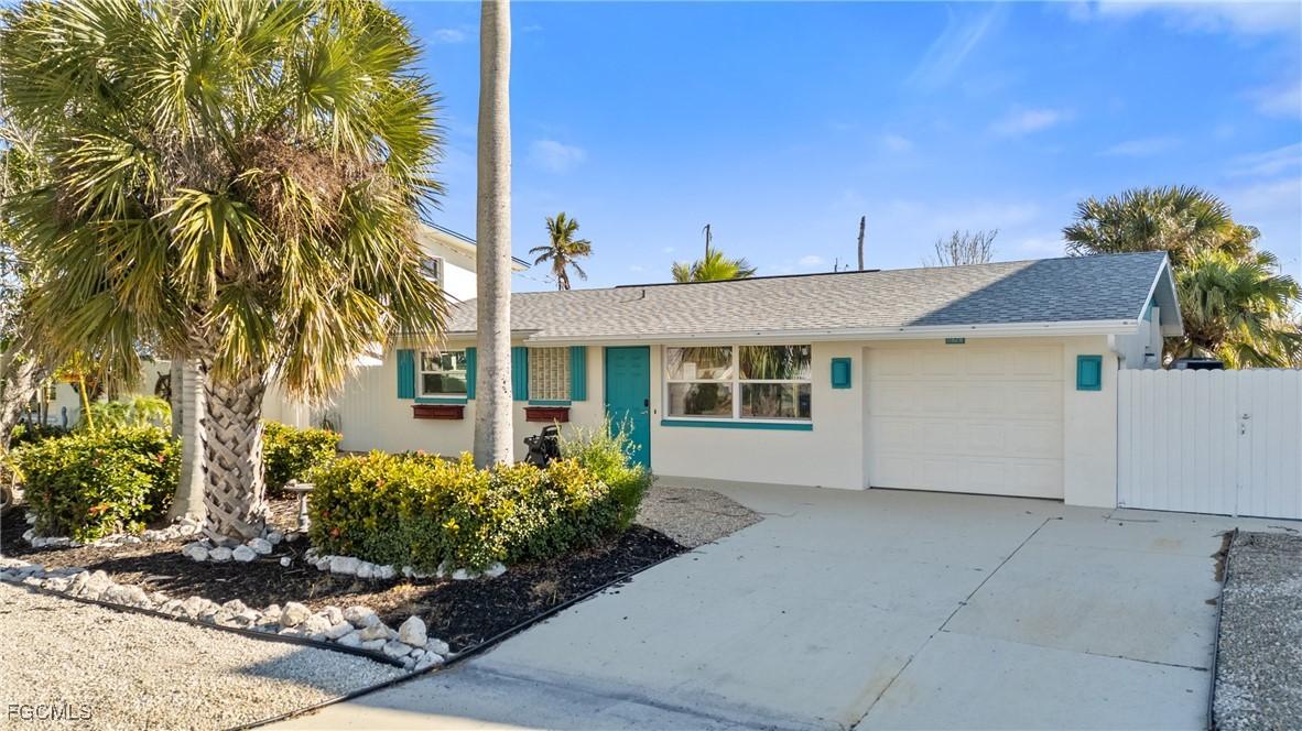 11828 Island Ave., Matlacha, FL 33993