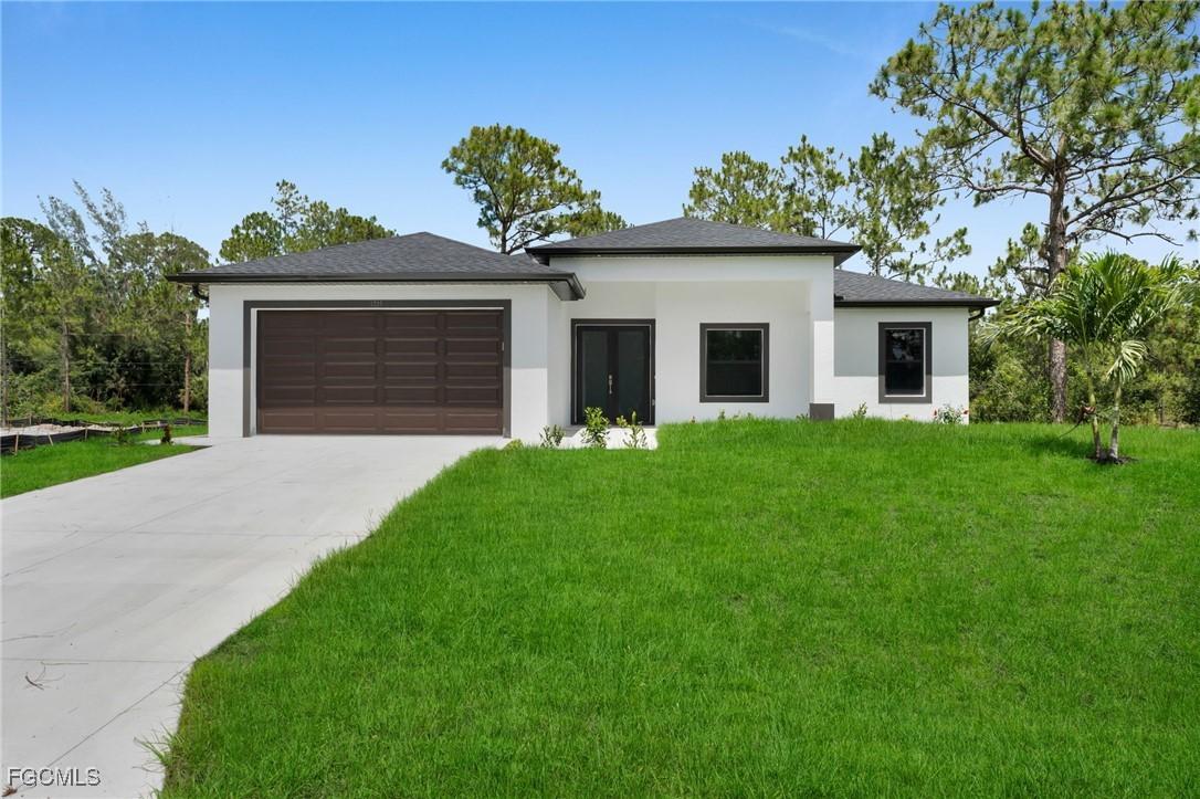 1216 Clayton Ave., Lehigh Acres, FL 33972