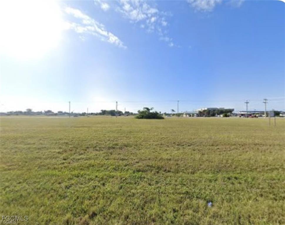 1627 NE 16th Ter., Cape Coral, FL 33909