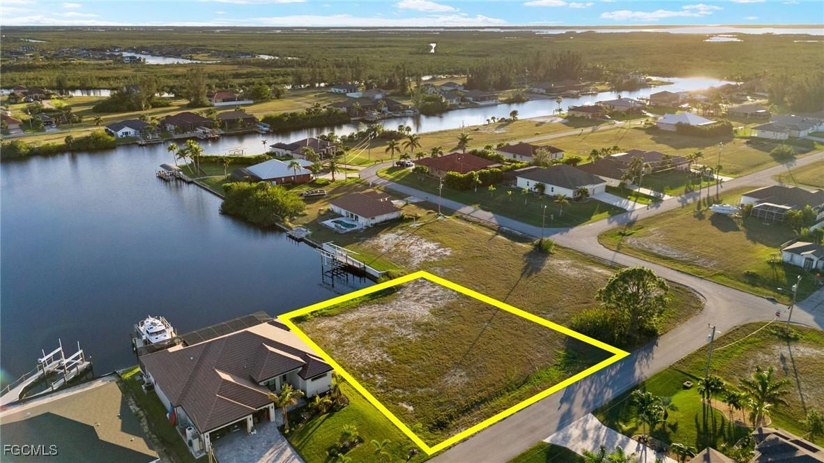 4204 NW 22nd St., Cape Coral, FL 33993