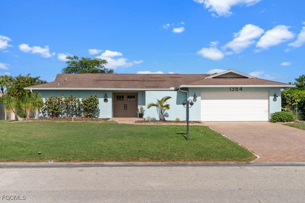 1384 Burgundy Dr., Fort Myers, FL 33919
