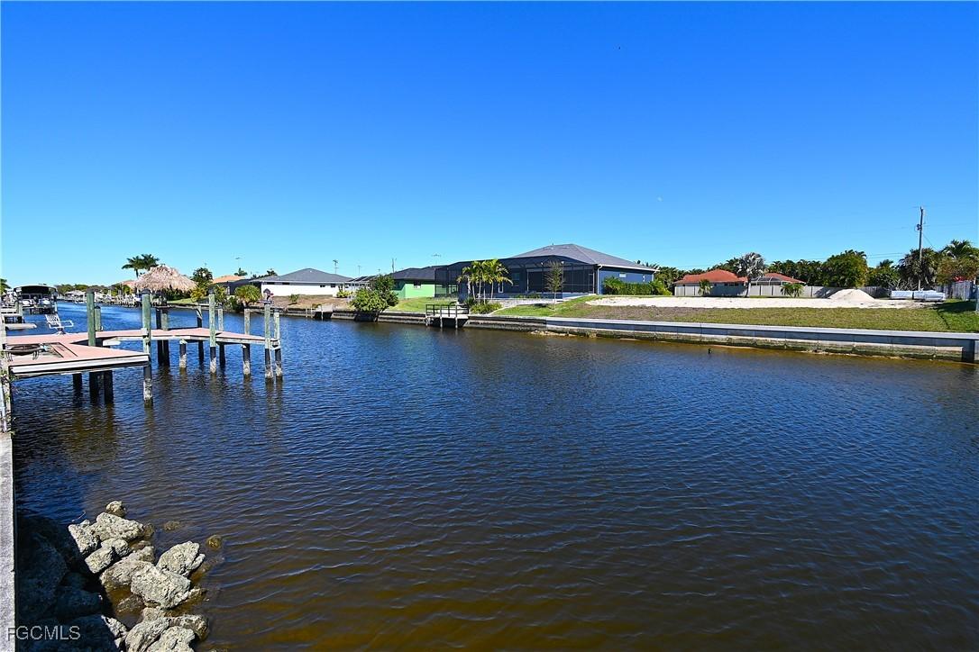 4305 SW 5th Pl., Cape Coral, FL 33914