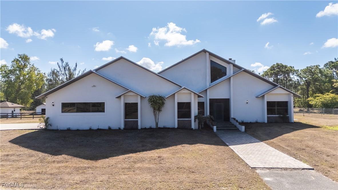 12751 Palmetto Pines Dr., Cape Coral, FL 33909