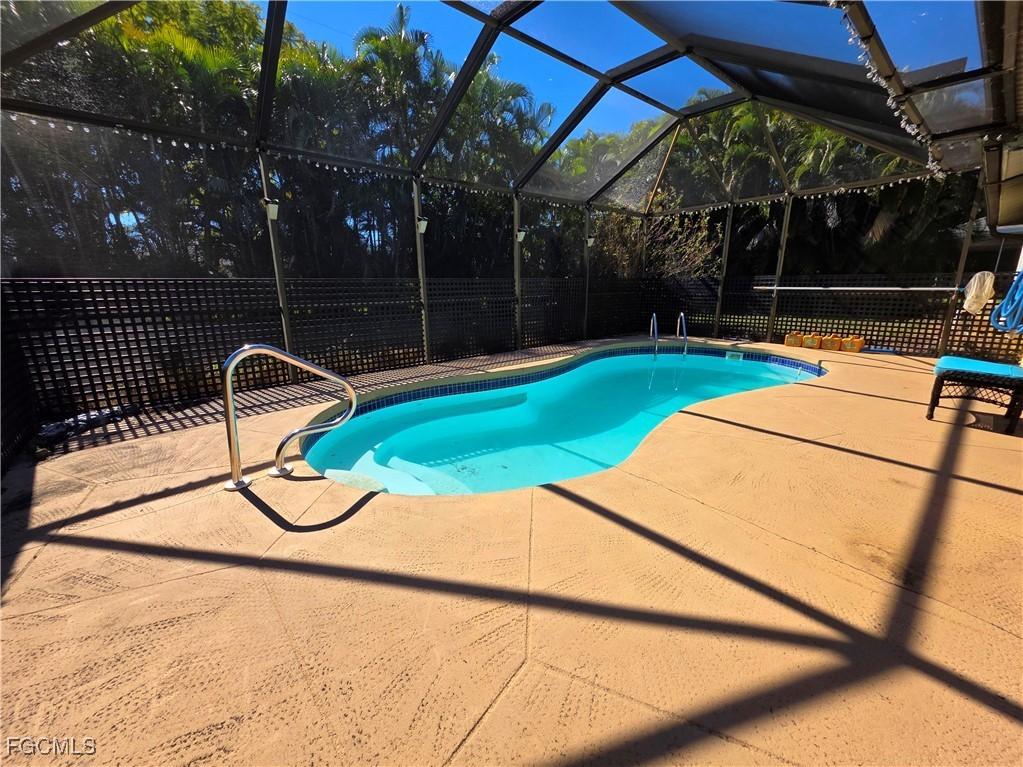 2210 SE 5th Ter., Cape Coral, FL 33990