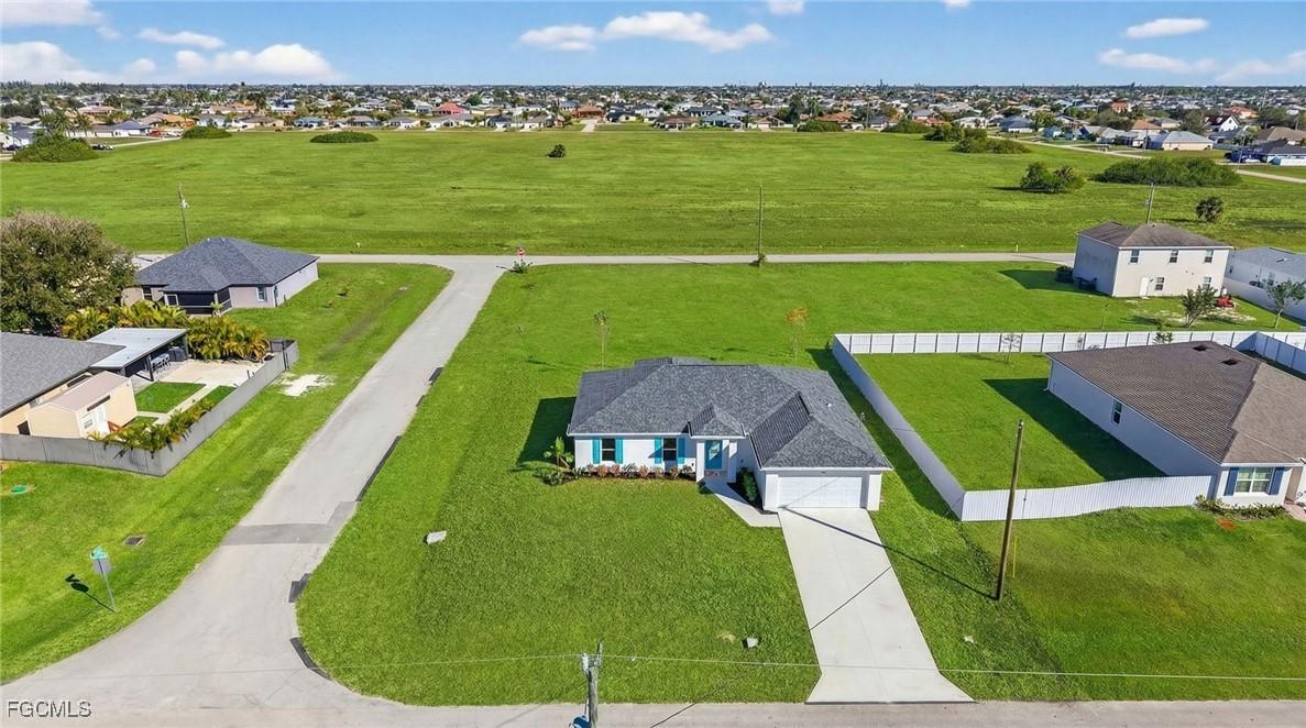 1027 NW 12th Ave., Matlacha, FL 33993