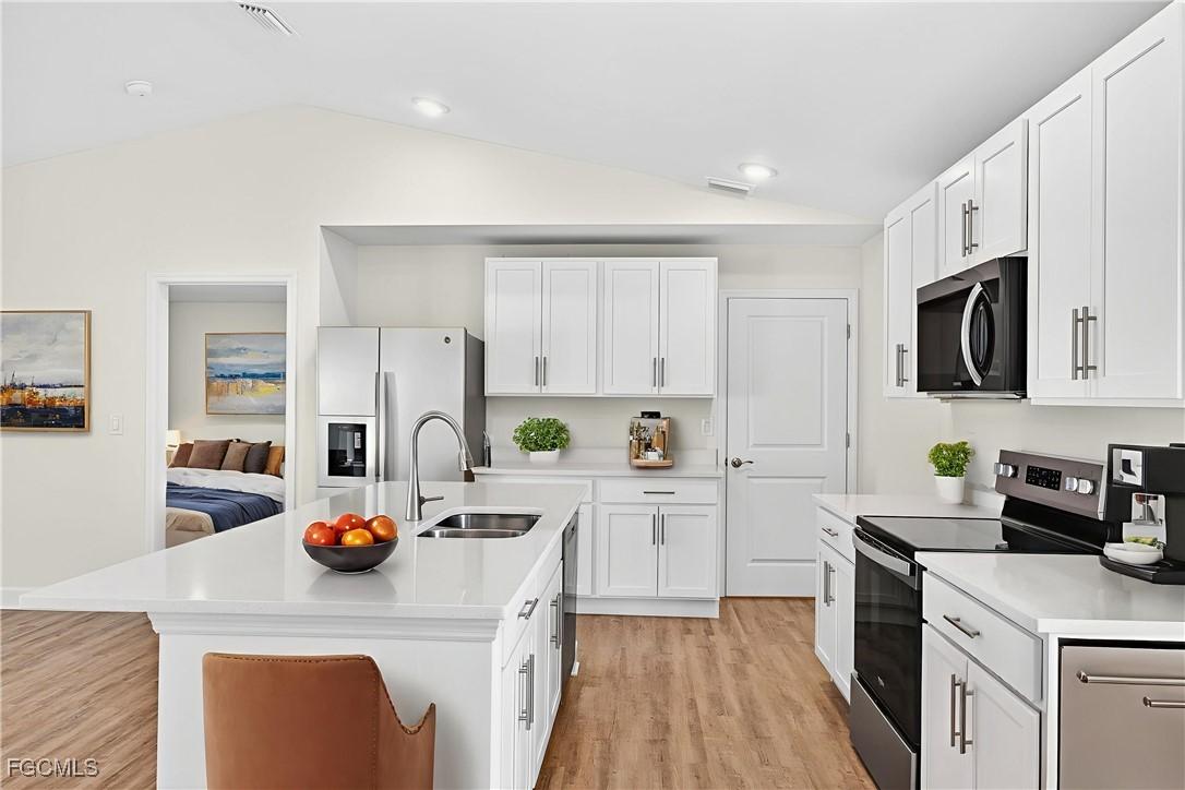 1113 NW 12th Ter., Matlacha, FL 33993