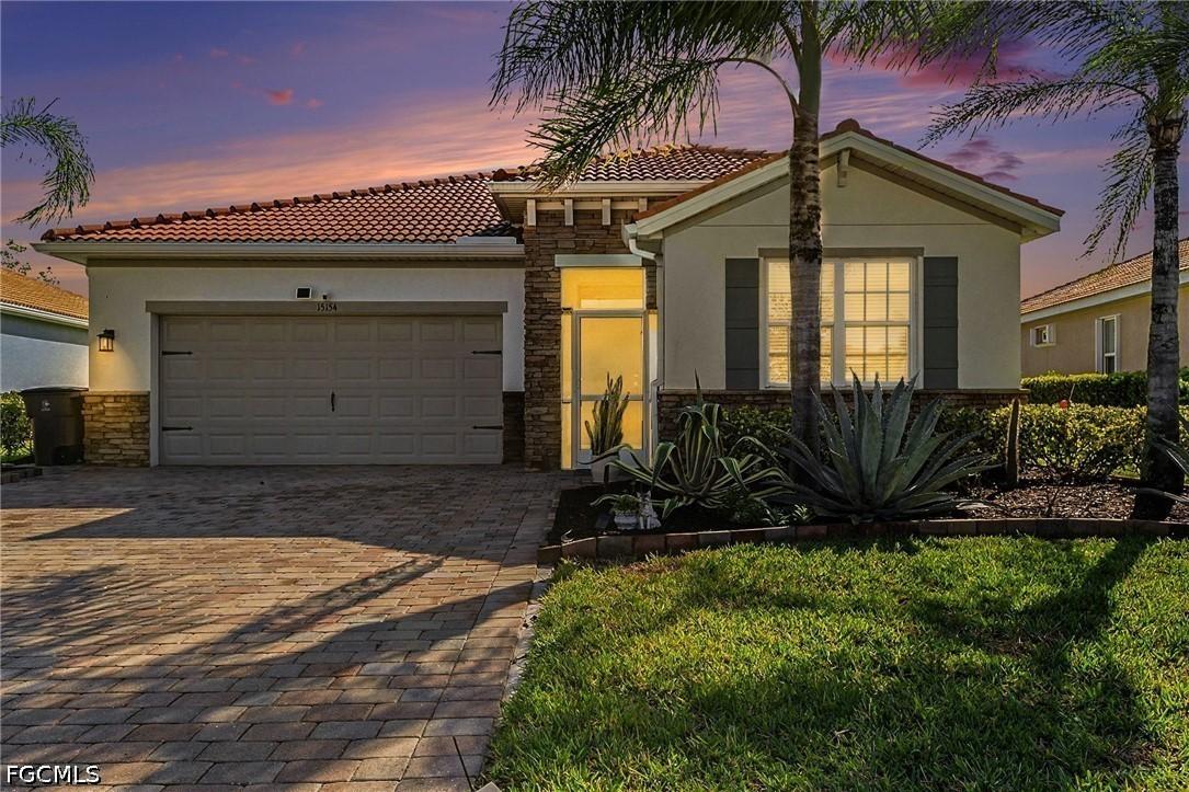 15154 Yellow Wood Dr., Alva, FL 33920