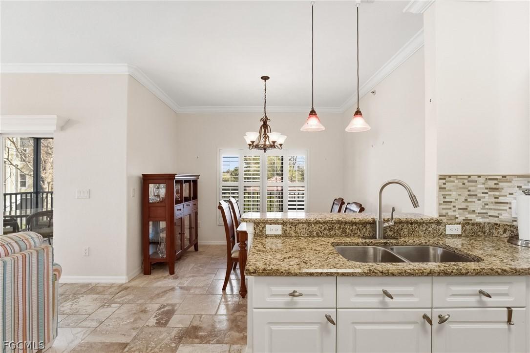 10061 Lake Cove Dr. #102, Fort Myers, FL 33908