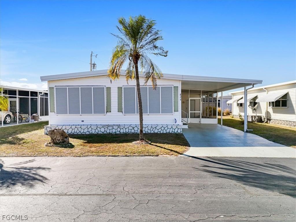826 Peaceful Dr., North Fort Myers, FL 33917