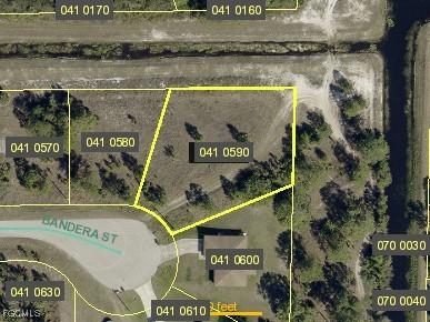 1049 Bandera St., Lehigh Acres, FL 33974